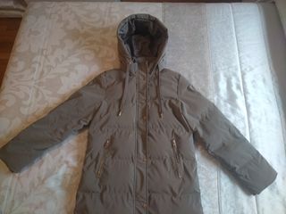 Abrigo plumífero Zara gris mujer