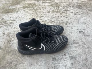 Scarpe Nike nere e grigie