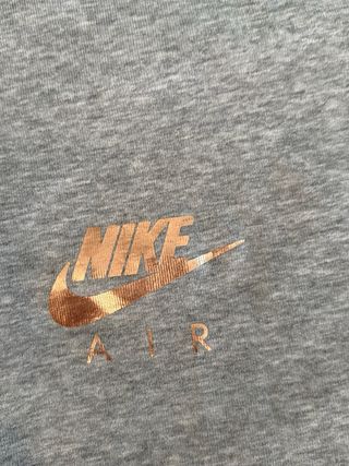 Mallas Nike grises y negras