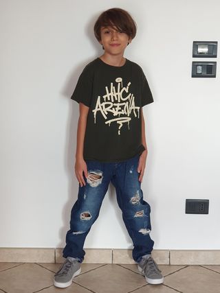 Jeans strappati 10/11 anni