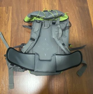 Mochila senderismo Quechua 40L gris/verde