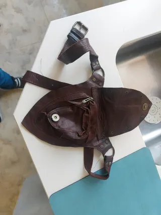 Riñonera de cuero auténtico