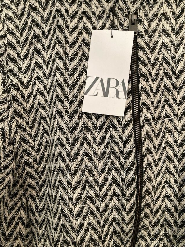 Bomber Zara espiga negra y blanca Talla XS