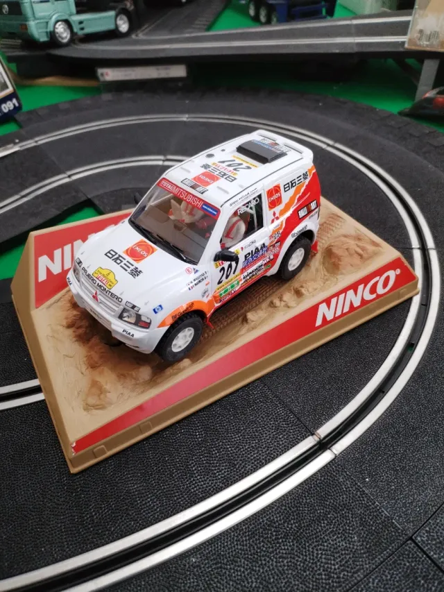 Scalextric Mitsubishi Pajero Ninco Rally