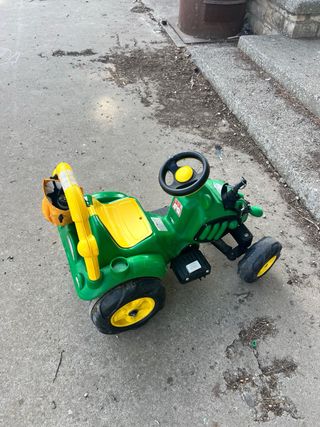 Tractor Infantil Eléctrico Verde y Amarillo
