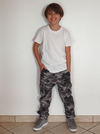 Pantaloni cargo camouflage 10/11 anni