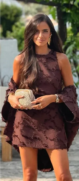 Vestido mini Zara, talla M, marrón, con kimono S