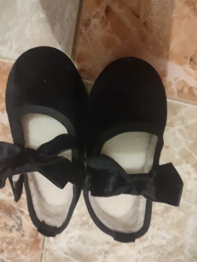 Bailarinas negras terciopelo con borreguito