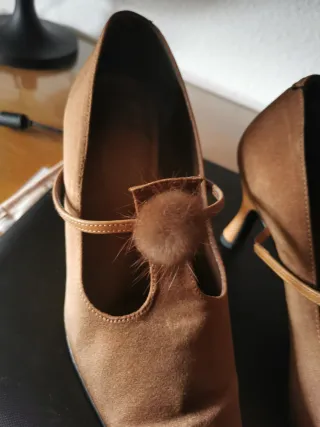 Zapatos de tacón cómodos marrón 7 cm 