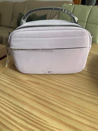 Bolso Parfois lila pastel multibolsillos