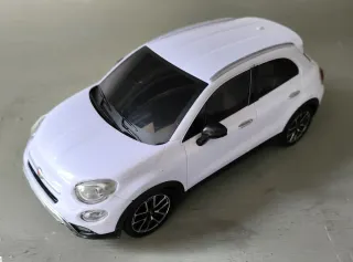 Fiat 500X Telecomandato 1:18