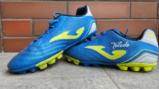 Scarpe calcio bimbo n.37 blu/giallo ottimo stato