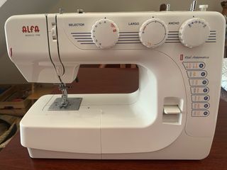 Máquina de coser Alfa Modelo 1932