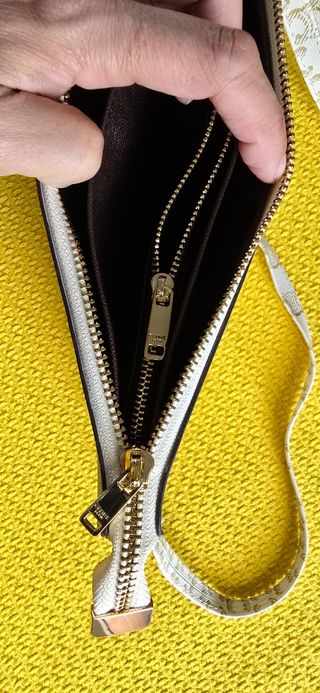 Cartera de mano Celine blanca y dorada