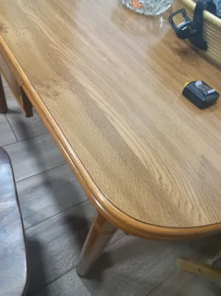 Mesa de cocina de madera