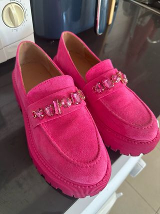 Mocasines rosas adornados talla 39