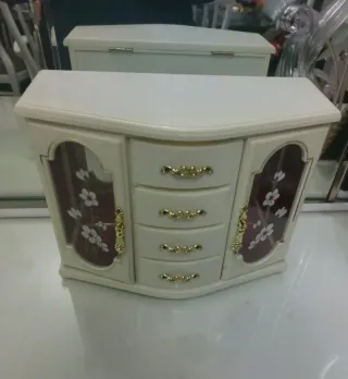 Joyero armario musical bailarina.