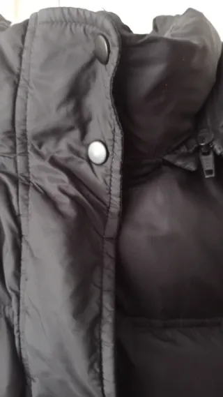 Chaqueta plumón Naf Naf negra