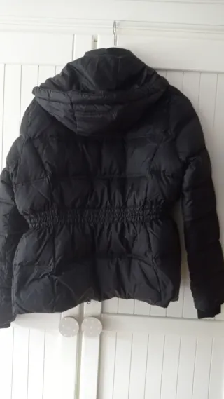 Chaqueta plumón Naf Naf negra