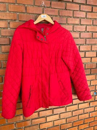 Abrigo de entretiempo rojo