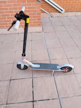 Patinete Eléctrico Xiaomi Mi Scooter 3