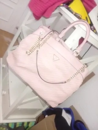 Bolso Guess Rosa y Dorado