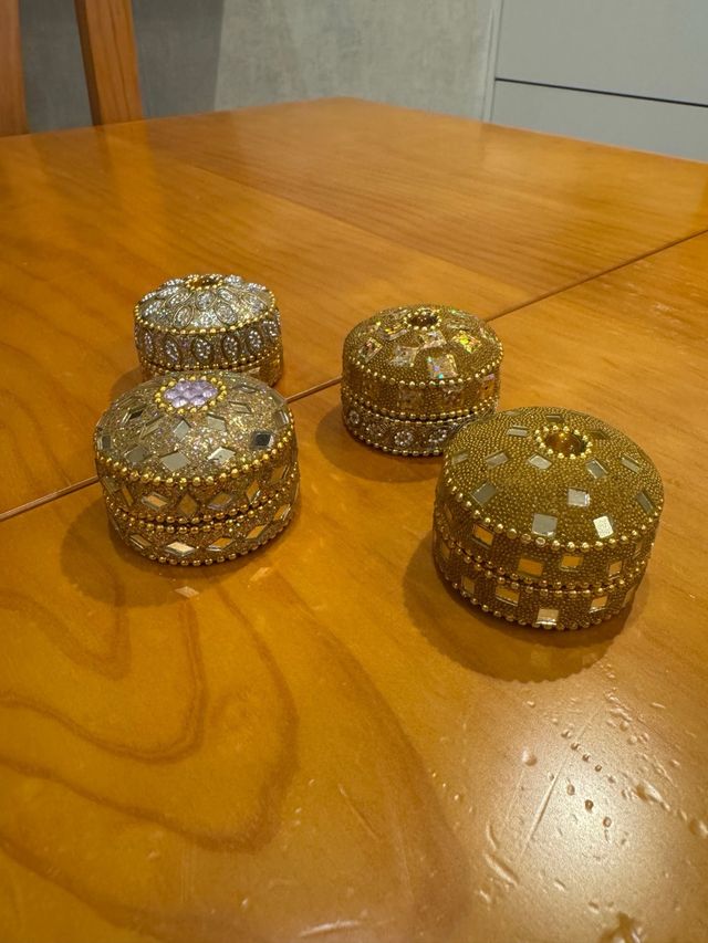 Juego de 4 cajitas decorativas