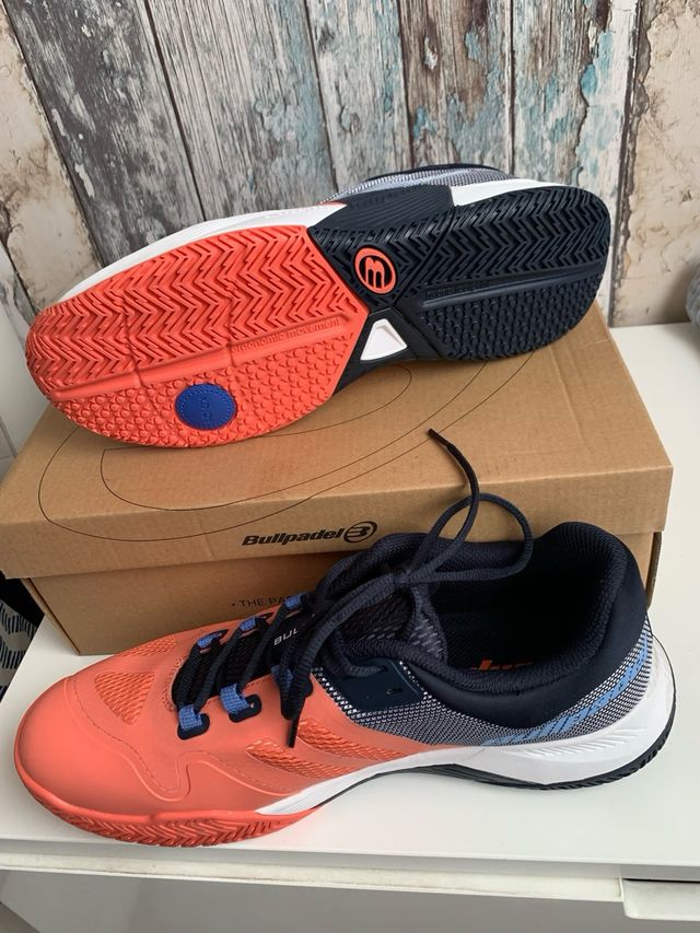 Zapatilla Bullpadel Specialist Hombre Naranja/Azul