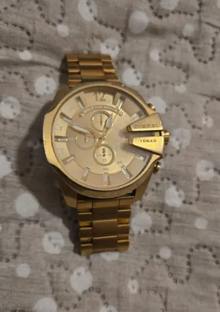 Reloj Diesel Dorado