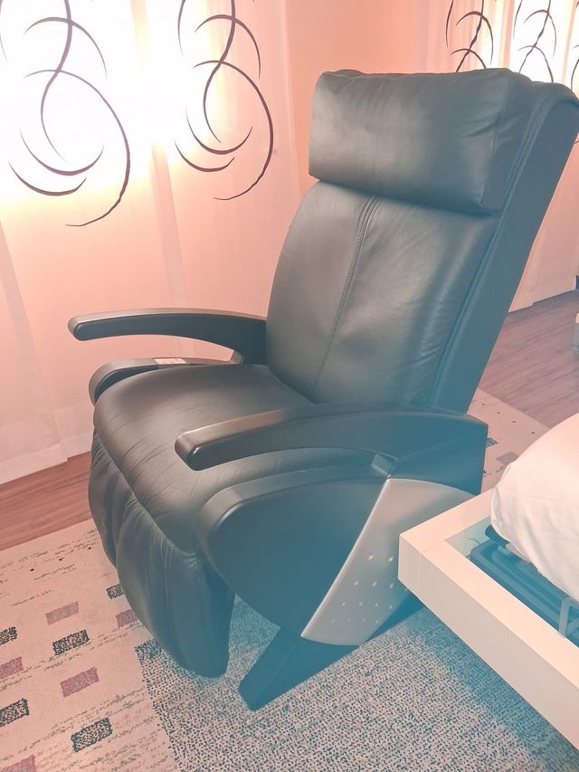 Sillón de Masaje Keyton Piel Negro