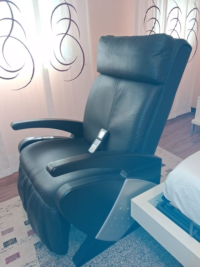 Sillón de Masaje Keyton Piel Negro