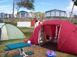 Tienda de campaña fucsia