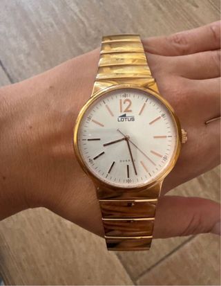 Reloj Lotus Dorado Mujer