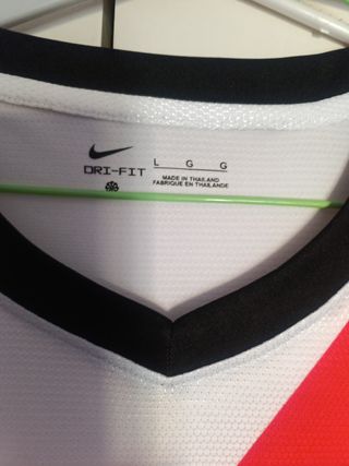 Camiseta Nike River Plate Talle M