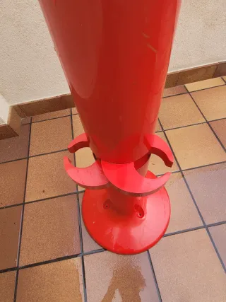 Giancarlo Piretti Perchero rojo