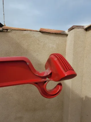 Giancarlo Piretti Perchero rojo