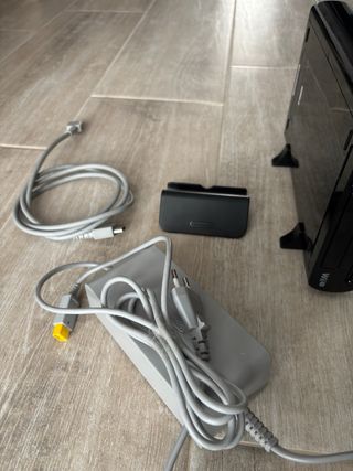 Nintendo Wii U + Mario Kart 8