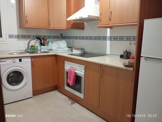 Alquilo habitación 230€ 