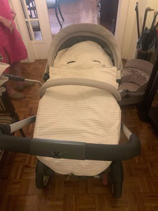 Carro STOKKE: estructura,capazo,silla paseo, funda