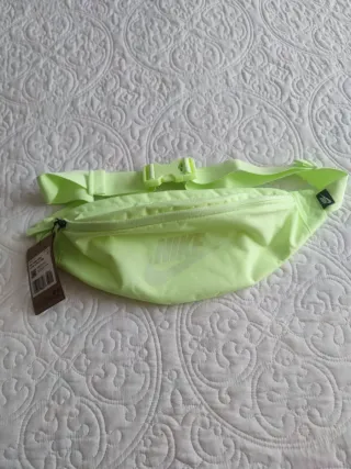 Riñonera Nike amarilla verde fosforito