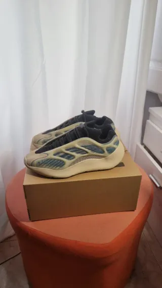 Adidas Yeezy 700 V3 Kyanite 