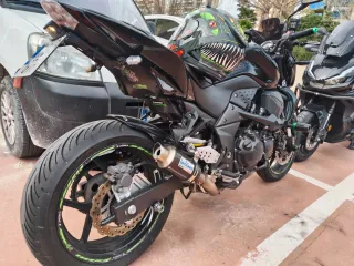 Kawasaki Z750 2010