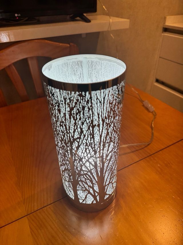 Lamparita de noche plateada