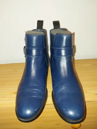 Botines azul marino con hebilla. Entrega en mano