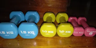 3 pares de mancuernas 0.5kg, 1kg, 1.5kg