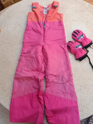 Mono y guantes de esquí infantiles
