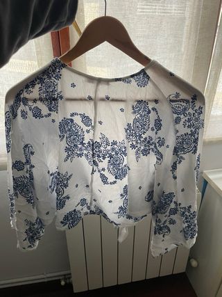 Blusa Stradivarius Estampada Azul Talla S