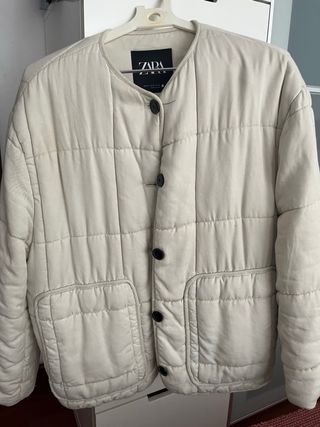 Abrigo acolchado Zara beige