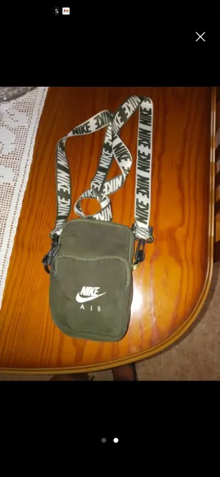 Riñonera Nike Air Verde