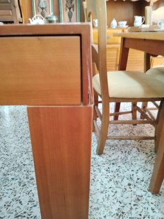 MESA DE MADERA EXTENSIBLE
